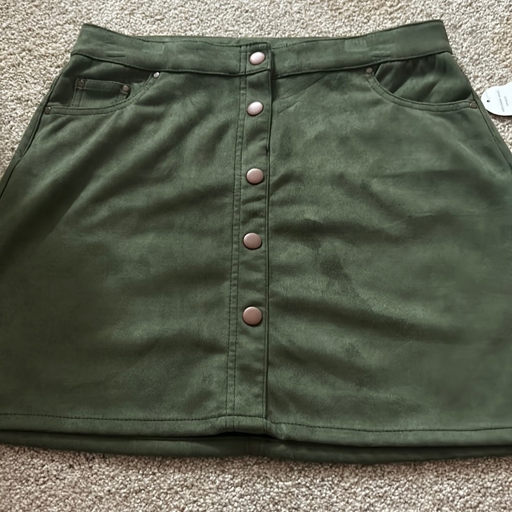 Green mini skirt wonder nation never worn size xxl or 18 in youth